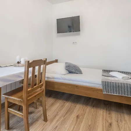 Pietrasowka לינה וארוחת בוקר 3*