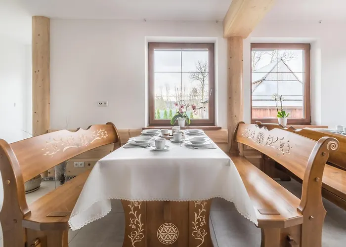 Pietrasowka 住宿加早餐酒店 3*